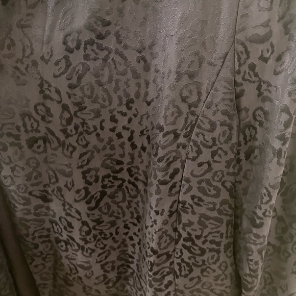 Navy on navy cheetah blazer - Picture 2 of 3